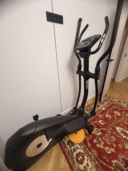 Тренажер GENAU эллипс