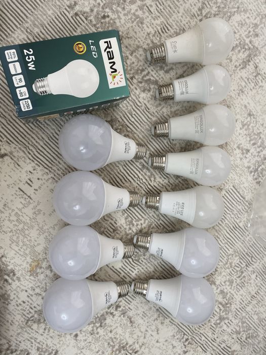 Лампочки б/у 11 штук