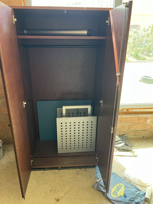 Гардероб еднокрилен