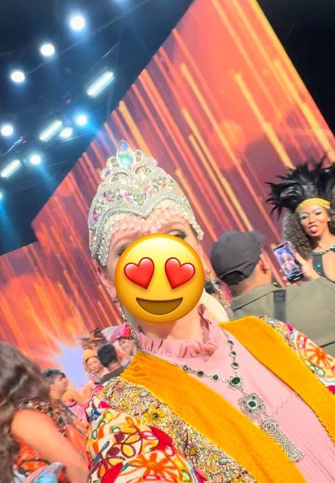 Тиллакош с камнями и с натуральным шелковым платком