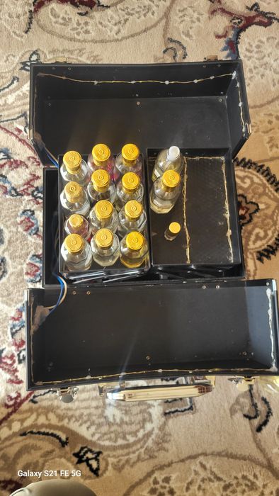 Sotiladi narxni yana telefonda gaplashamz idishlari bn beriladi,