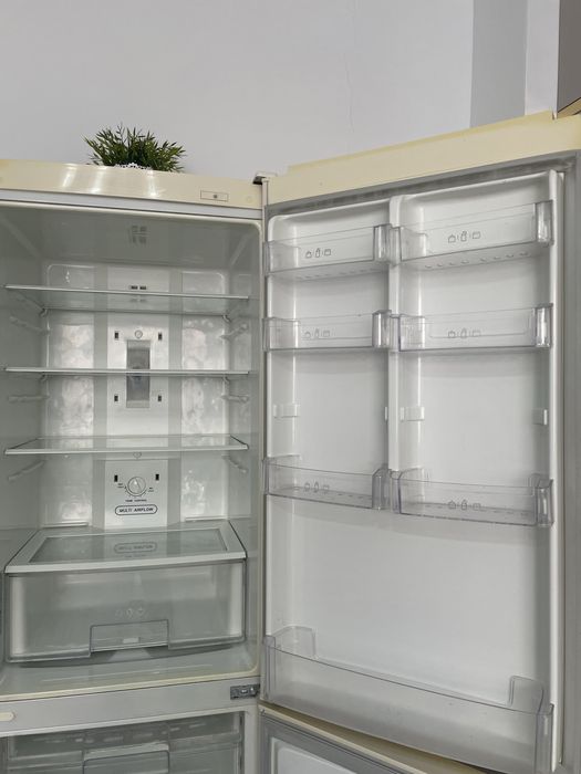 Продам холодильник  LG