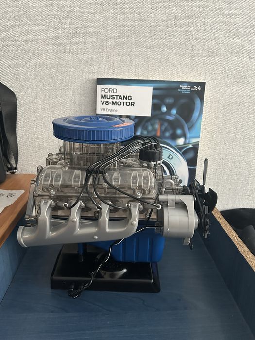 конструктор двигатель 1:4 Ford Mustang