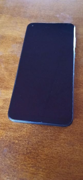 Samsung Galaxy A11
Holati yaxshi 
IMEI toza uzbekiston
Qirilgan chizil