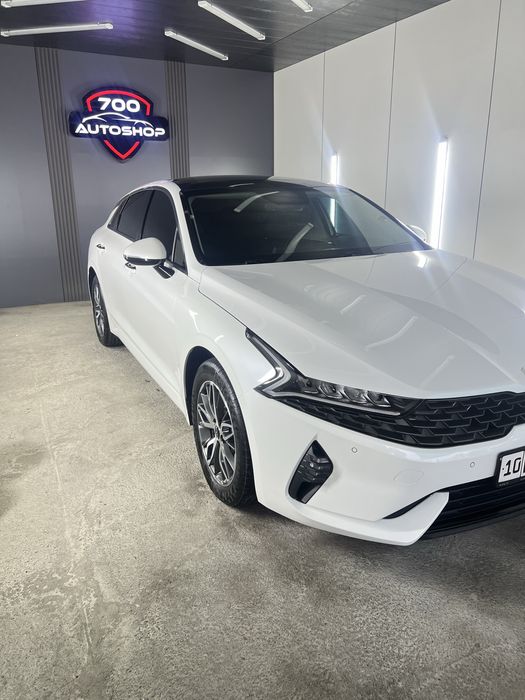 Kia K5 2022 yil