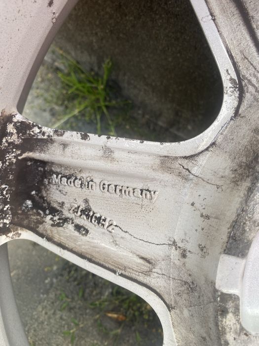 Джанти с зимни гуми 16 цола за BMW