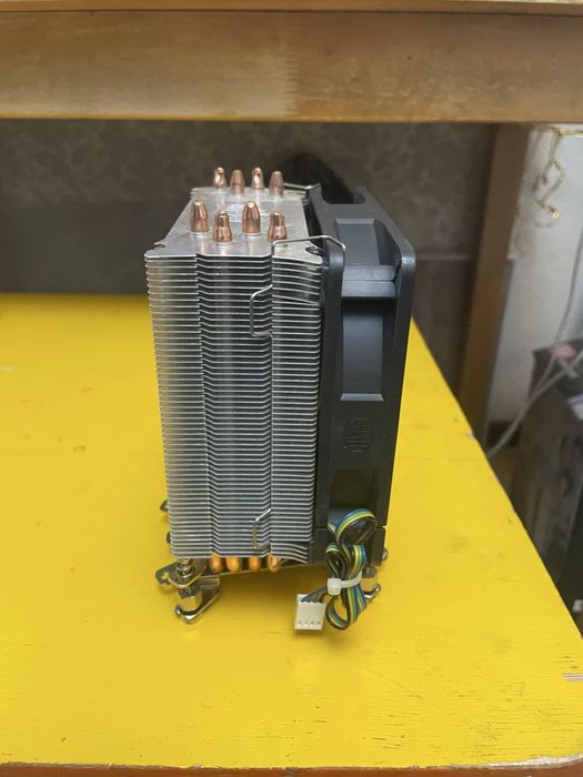 Башенный кулер Cooler Master