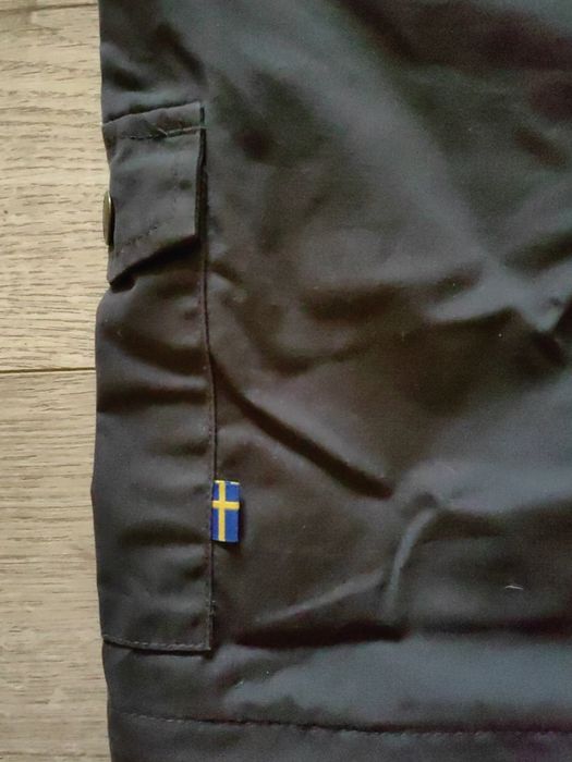 Pantaloni FjallRaven mărime 48