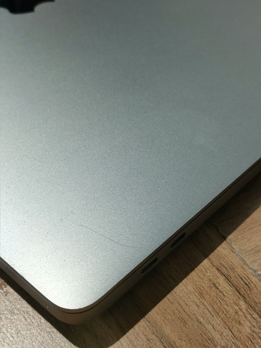 MacBook  pro 16 displey 2019