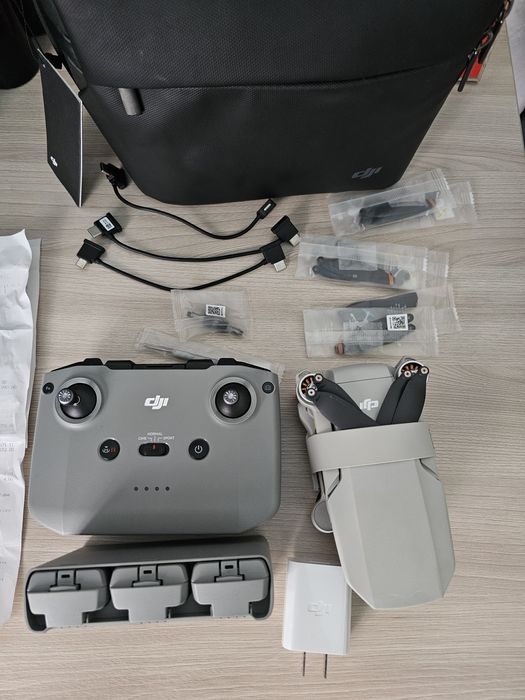 Продаю Дрон Dji mini 2 fly combo