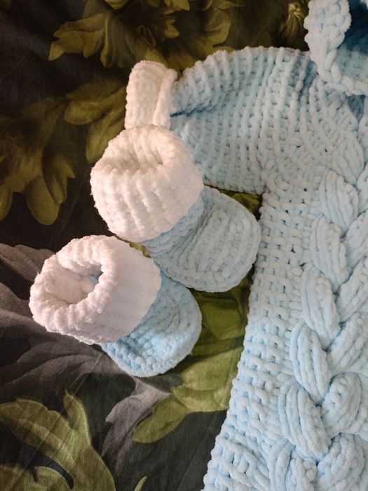 Продам новый костюмчик