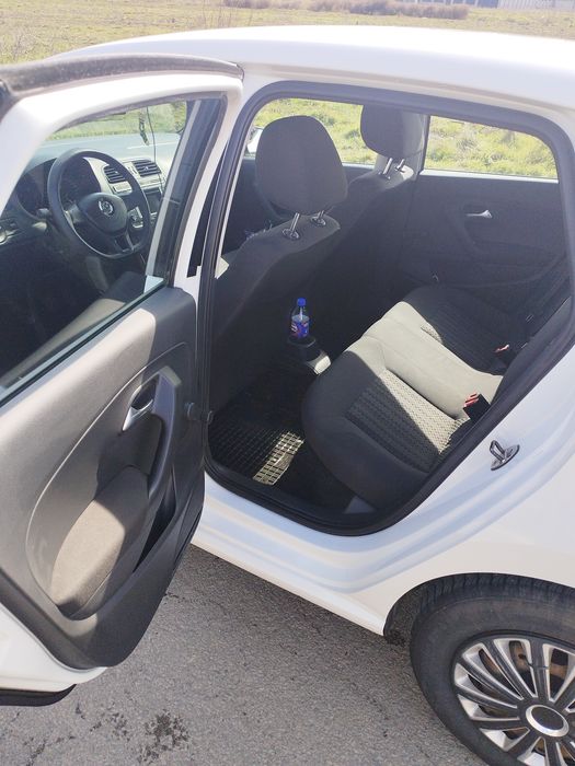 VOLKSWAGEN Polo 2015 — imagine 5