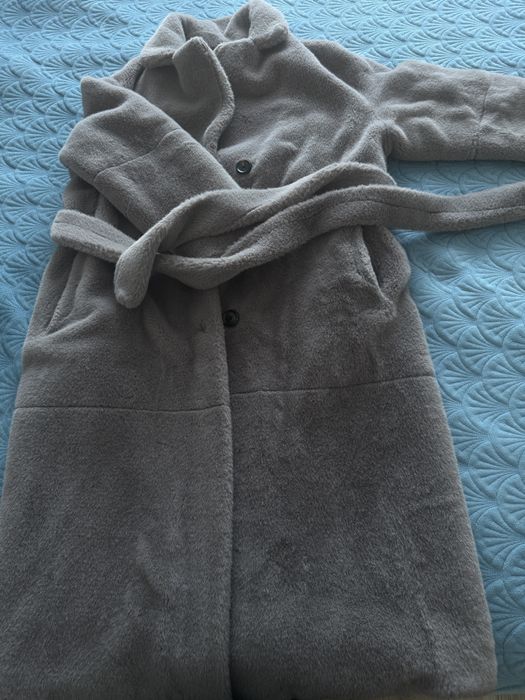 шуба верхняя одежда теплая .