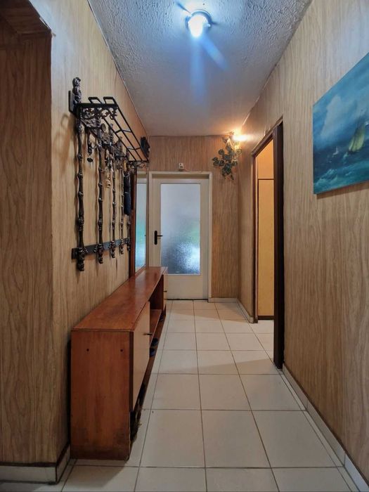 Продава се Четиристаен апартамент в Русе, Централен южен район - 99 кв.м за 1344 €/кв.м - Снимка #10