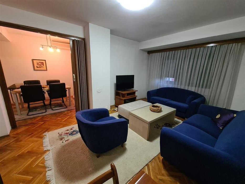 Дава се под наем Тристаен апартамент в Пловдив, Христо Смирненски - 70 кв.м за 249.9 € - Снимка #2