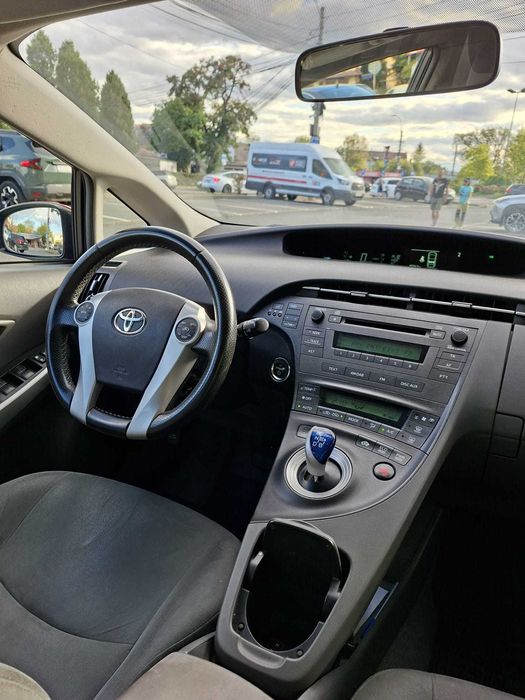 Toyota Prius 3 2010 1.8 Hibrid+GPL
