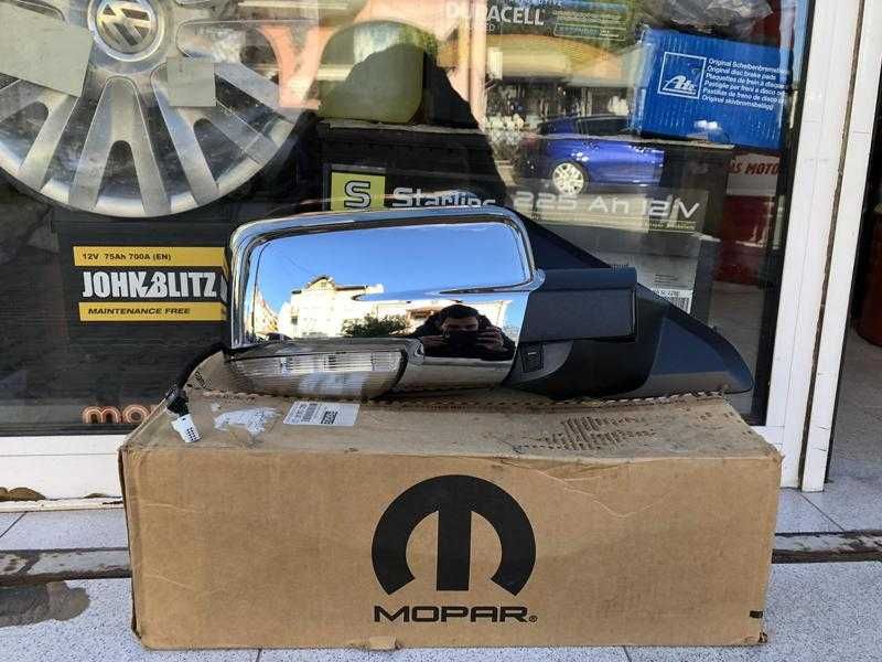 Огледало Dodge RAM 2013- RH 68231242AF