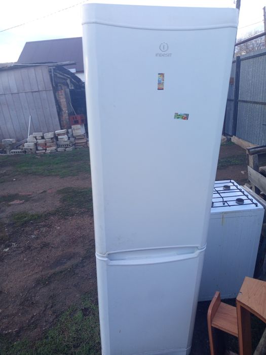 Холодильник Индезит состояние бу