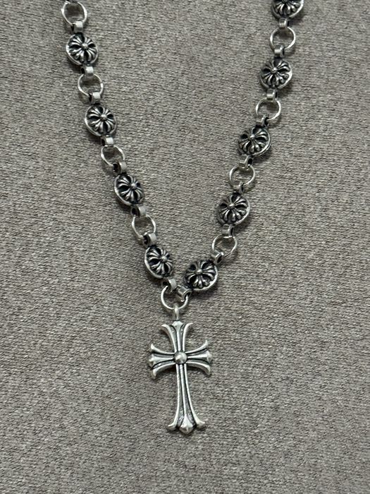 Vand lanț chrome hearts.