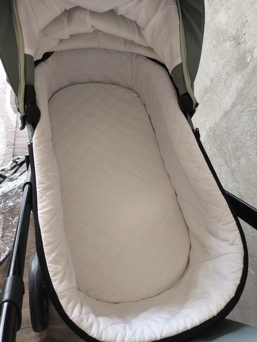 Продам коляску 2 в 1