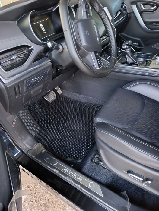 Jetourx70 сотилади. 2023