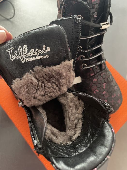 Продам сапожки зимние Tiflani