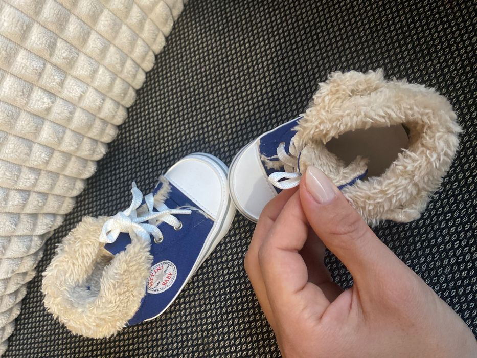 Бебешки буйки ботушки