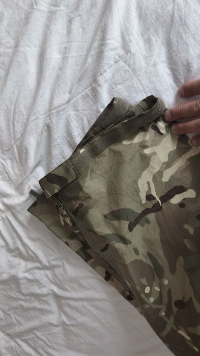 Pantaloni camuflaj multicam Goretex,marime XL