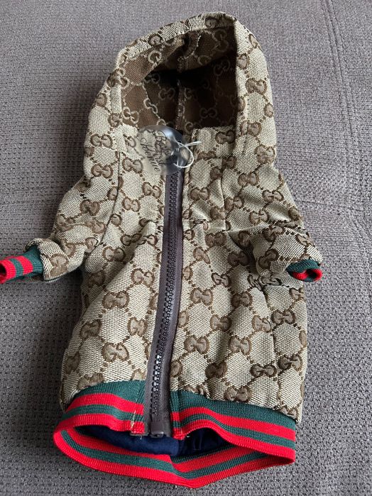 нагръдник/дрешка за куче