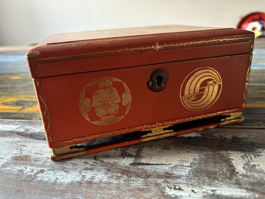 Две антикварни японски кутии за бижута-дърво,лак,Мейджи период