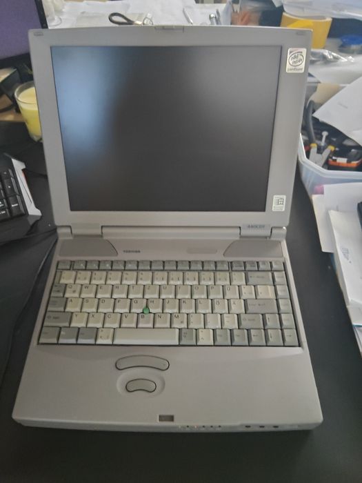 Продавам ретро лаптоп Toshiba 440CDT Sstelite pro