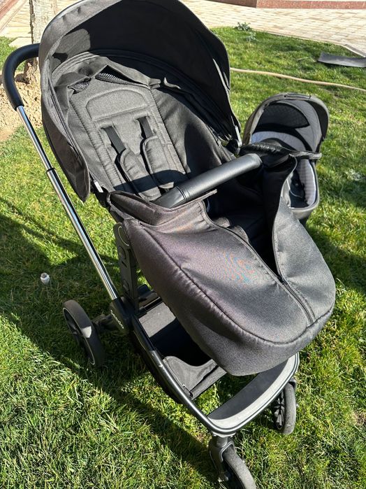 Детская коляска сотилади