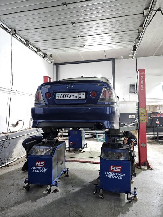 Продаю lexus is300 3л