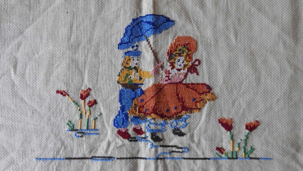 Ръчно Бродирано Каре