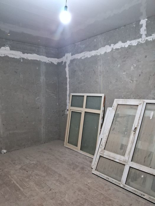 Hovli sotiladi 4sotixli