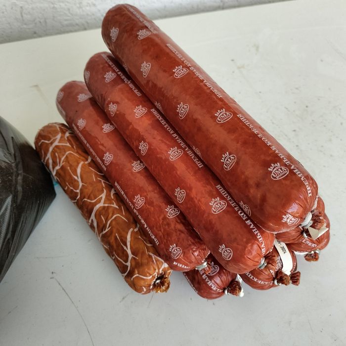 Колбаса, сосиски для собак и кошек