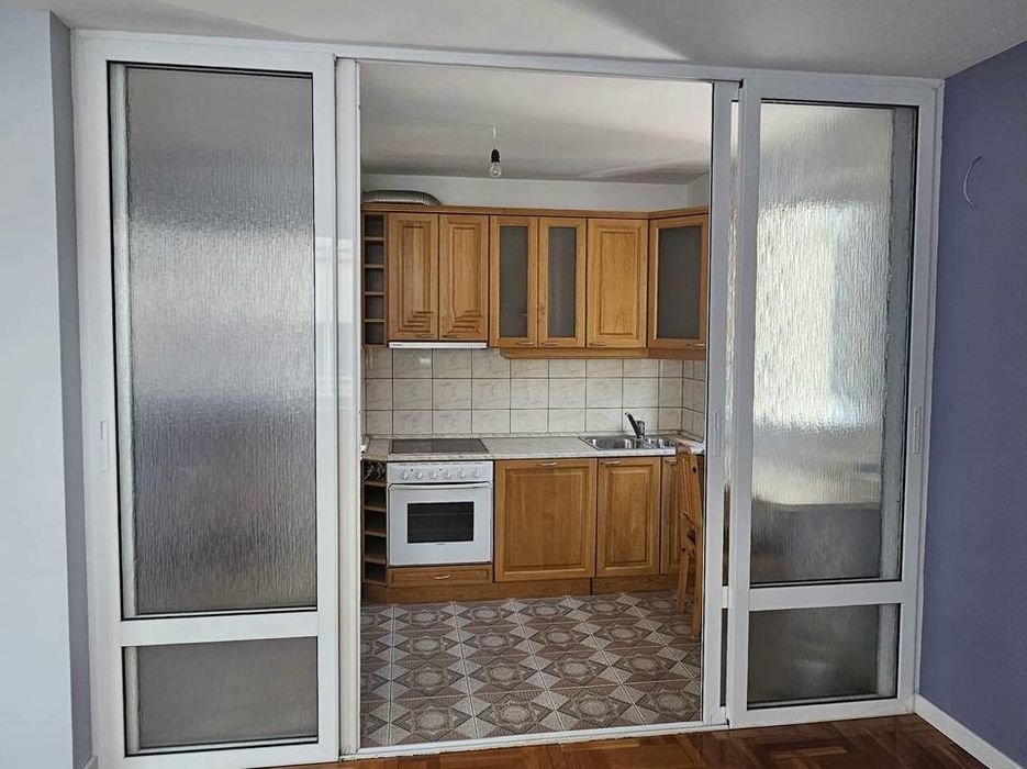 Tристаен апартамент в ж.к. Витоша.