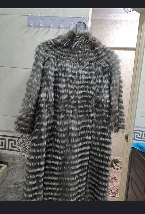 Красивая шуба Чернобурка