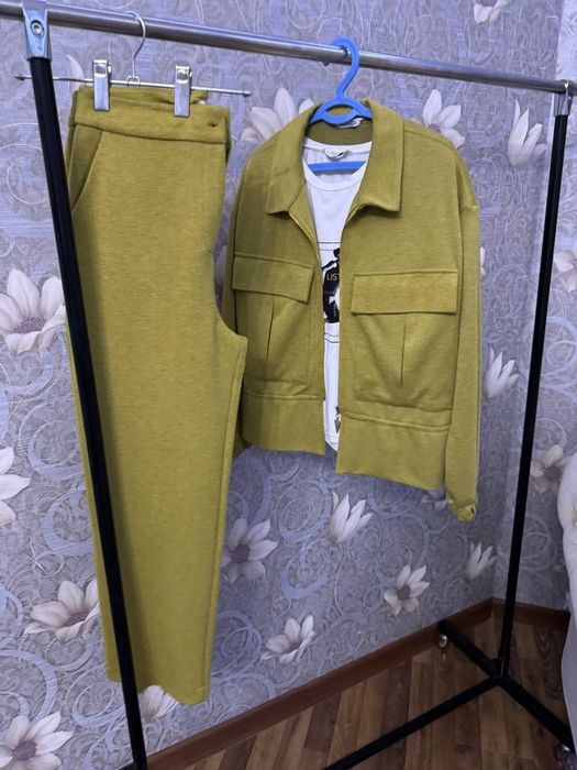 Женский костюм размер 48