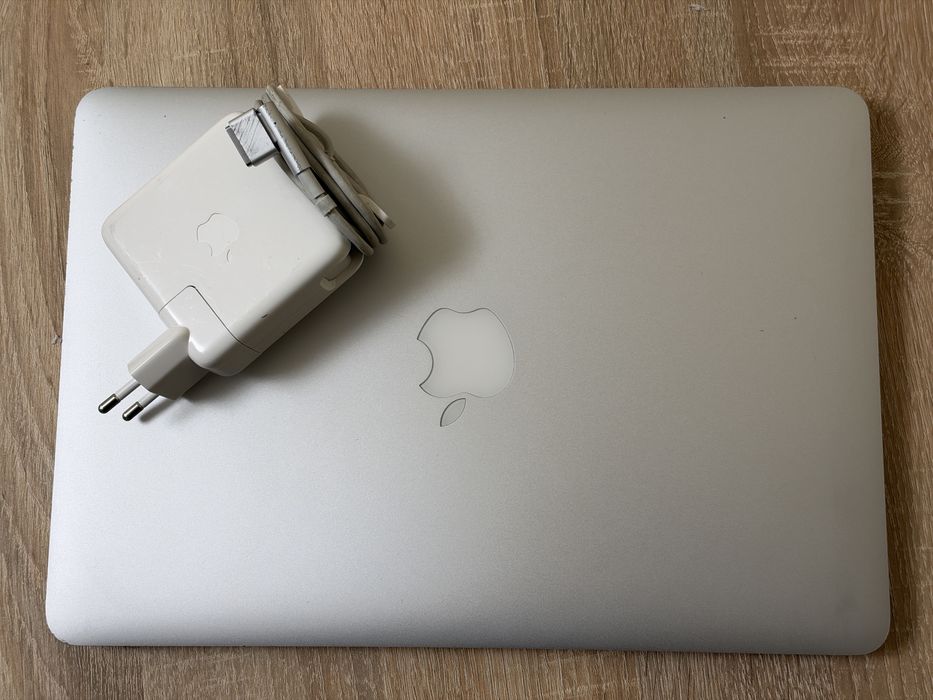 Apple MacBook Pro A1502 Stocare 128Gb, RAM 8Gb