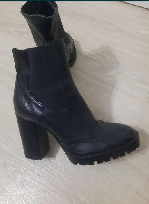 Продам осенней обувь