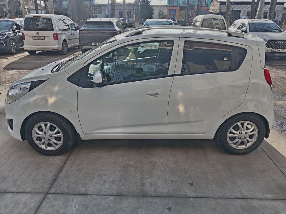 спарк холати идеал