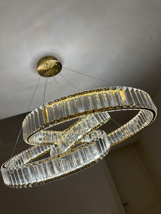 Candelabru cu 3 moduri de iluminat și reglare intensitate luminoasa