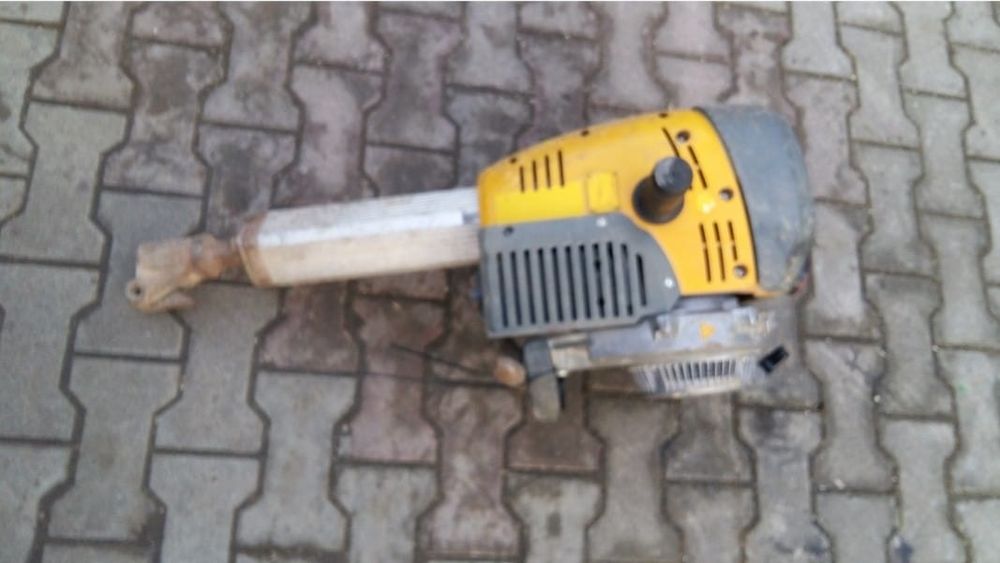 Picamer cu motor pe benzina