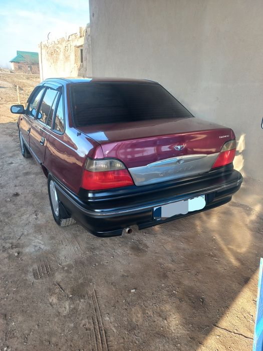 Nexia 1 sons sotiladi.