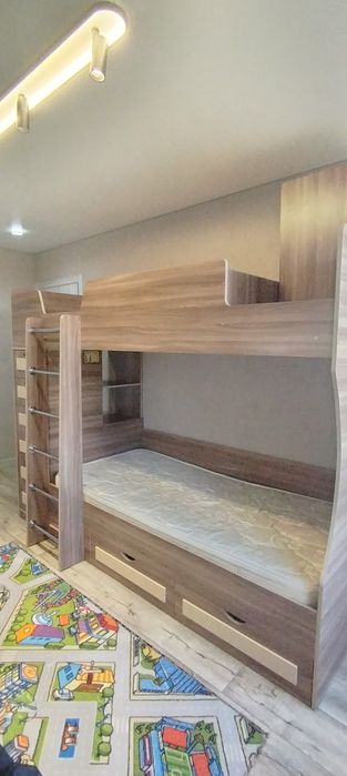 Кровать двухъярусная