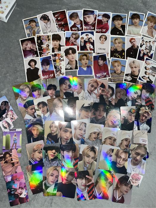 оффициальные карты Stray Kids