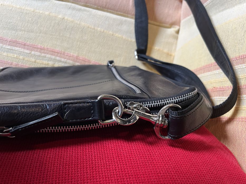 Geanta poseta piele naturala unisex neagra