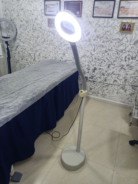 Продам лампу для косметологических работ.
