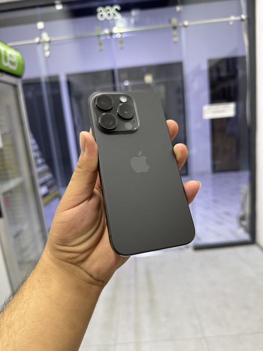 Iphone 15 pro black